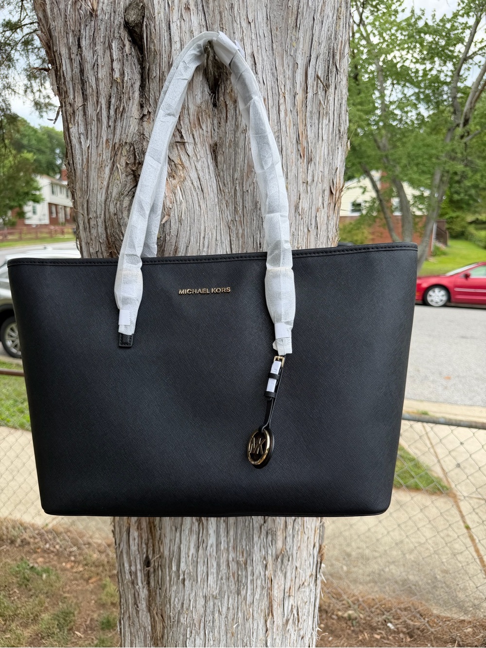 Michael Kors Jet Set Travel Medium Multifunction Black tote